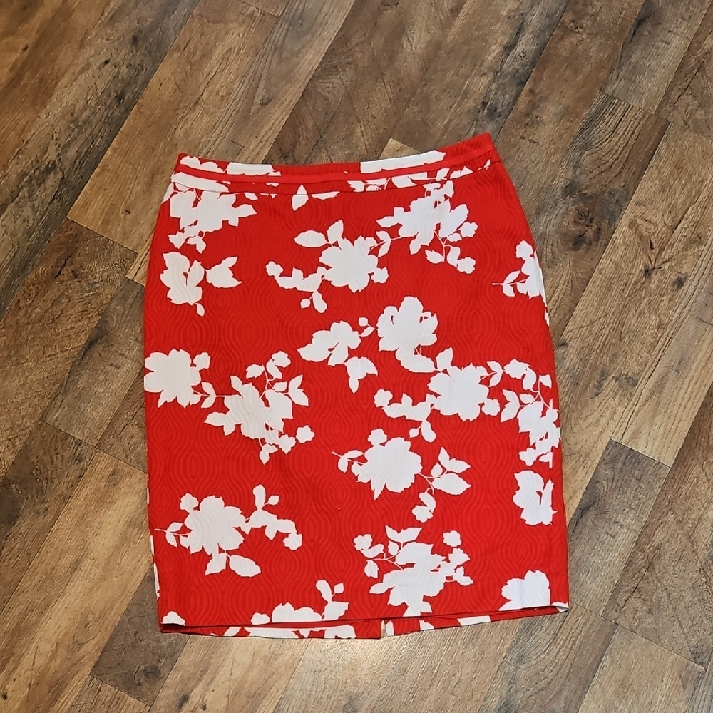 👗TALBOTS FLORAL PENCIL SKIRT
